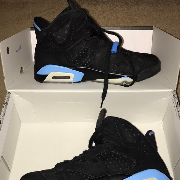 Jordan 6 Retro UNC - Picture 3 of 4